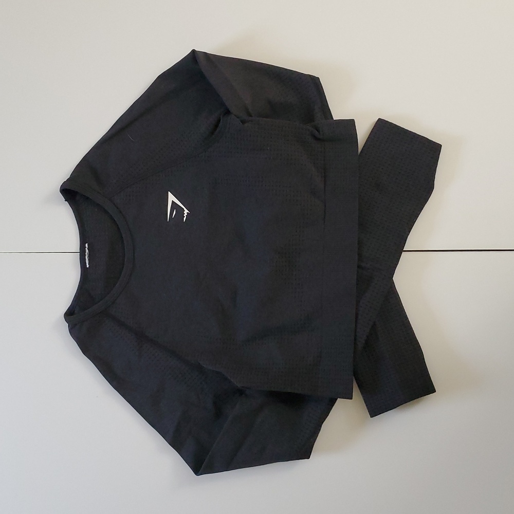 Gymshark Cropped Long Sleeve Top
